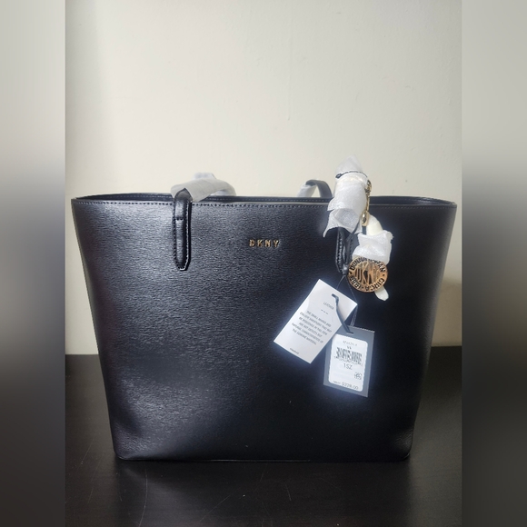 Mystery Giveaway - Im Moving & Need Everything Gone Gone! - Picture 12 of 16